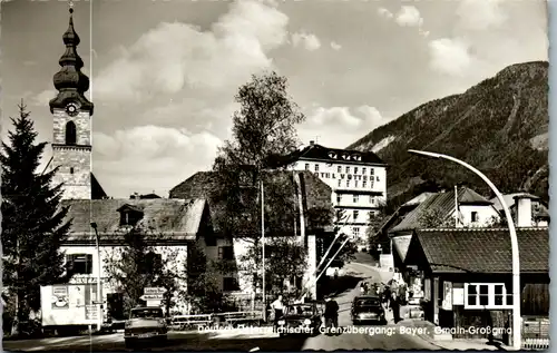 11796 - Salzburg - Großgmain , Deutsch Österreichischer Grenzübergang , Bayerisch Gmain , Hotel Vötterl , Auto - gelaufen 1965