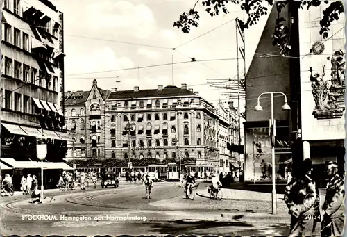 12447 - Schweden - Stockholm , Hamngatan och Norrmalmstorg , Straße Partie - gelaufen