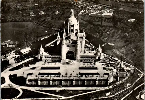 12816 - Frankreich - Lisieux , La Basilique , Vue aerienne - nicht gelaufen