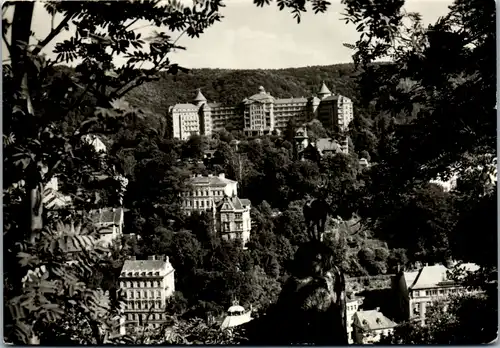 12830 - Tschechische Republik - Karlovy Vary , Karlsbad , Pohled z Jeleniho skoku k sanatoriu Imperial - gelaufen 1967