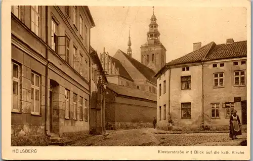 12887 - Polen - Heilsberg , Lidzbark Warminski , Klosterstraße mit Blick auf die katholische Kirche - nicht gelaufen