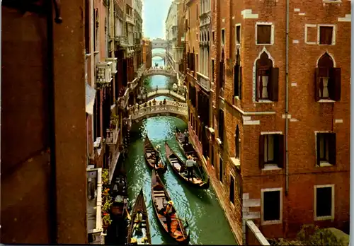 12900 - Italien - Venedig , Venezia , Rio die Sospiri , Seufzerkanal , Gondoliere , Gondel - gelaufen 1978