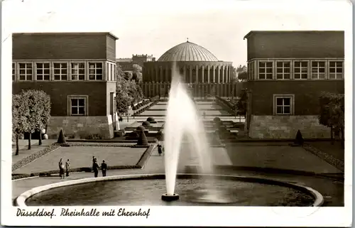 13338 - Deutschland - Düsseldorf , Rheinhalle mit Ehrenhof - gelaufen 1935