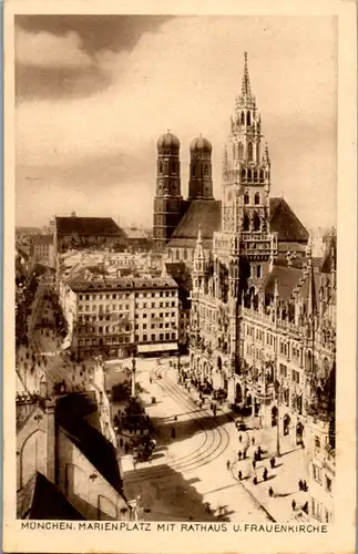 14715 - Deutschland - München , Marienplatz mit Rathaus und Frauenkirche - nicht gelaufen