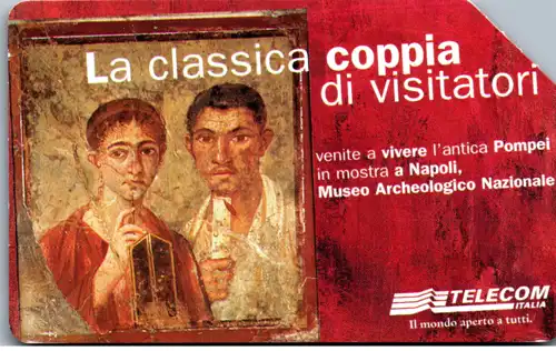 15792 - Italien - La classica coppia di visitatori , Museo