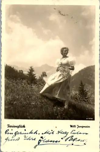 21701 -  - Aufnahme einer Frau , Ferienglück , Fotokarte - gelaufen 1940