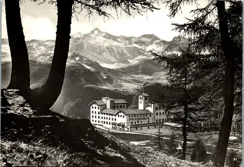 21951 - Italien - Campodolcino , Casa Alpina di Motta , La Case Alpine con lo sfondo del Pizzo Quadro - gelaufen