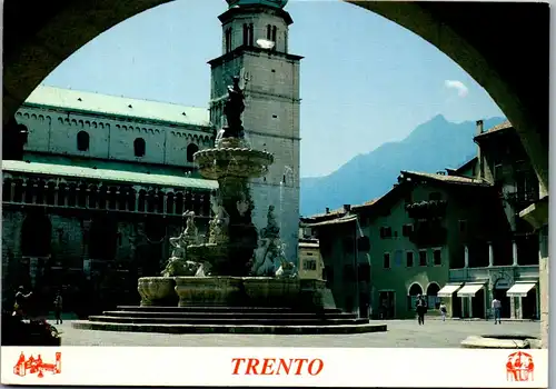 21986 - Italien - Trento , la fontana del Nettuno , opera barocca , sullo sfondo la cattedrale - gelaufen 1999