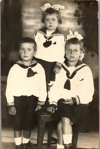22076 - Aufnahme - Drei Kinder