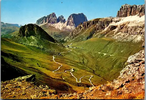 22180 - Italien - Strada delle Dolomiti al Passo Pordoi il Sassolungo , Langkofel , Pordoijoch - nicht gelaufen
