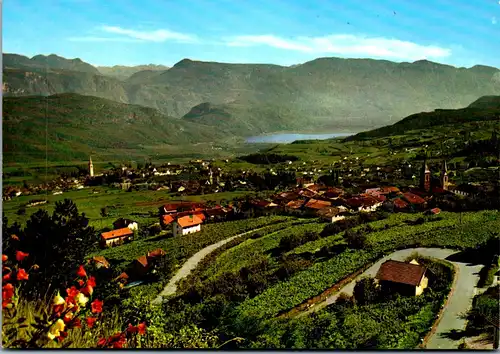 22257 - Italien - Caldaro , Kaltern sul lago , La Strada della Mendola col paese S. Nicolo sul davanti - nicht gelaufen
