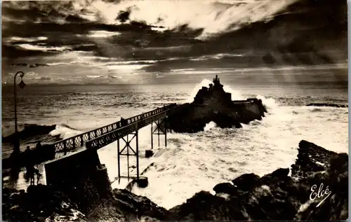 22850 - Frankreich - Biarritz , Coucher de Soleil au Rocher de la Vierge par gros temps - nicht gelaufen