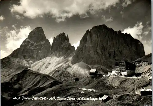 23333 - Italien - Passo Sella , Alb. Maria Flora , Il Sassolungo - gelaufen 1958