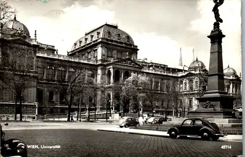 23430 - Wien - Universität , Auto , Käfer - gelaufen 1957