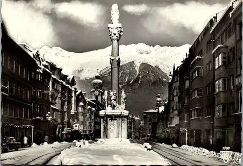 23433 - Tirol - Innsbruck , Maria Theresien Straße mit Annasäule gegen Nordkette - gelaufen 1966