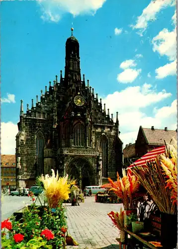23964 - Deutschland - Nürnberg , Hauptmarkt und Frauenkirche - gelaufen 1967