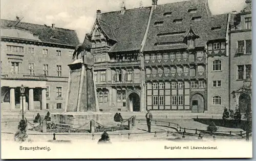 24492 - Deutschland - Braunschweig , Burgplatz mit Löwendenkmal - nicht gelaufen