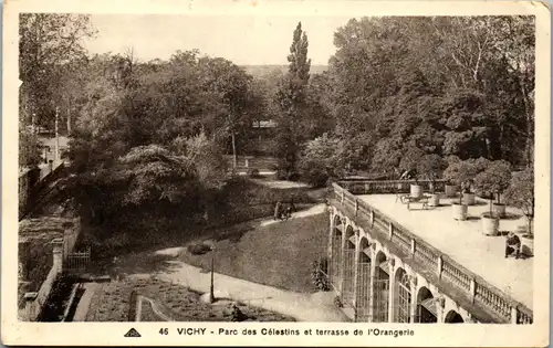 32940 - Frankreich - Vichy , Parc des Celestins et terrasse de l'Orangerie - gelaufen 1937