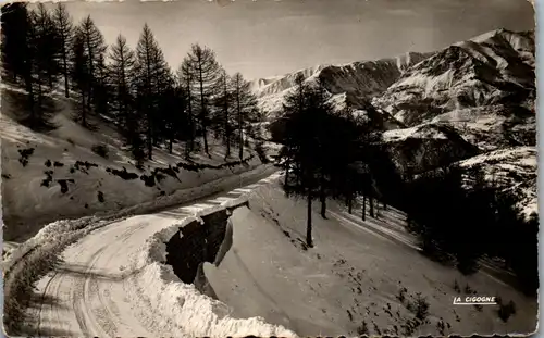 32971 - Frankreich - Valberg , Alpes Maritimes , Altitude , La route de Guillaumes en hiver - gelaufen 1958