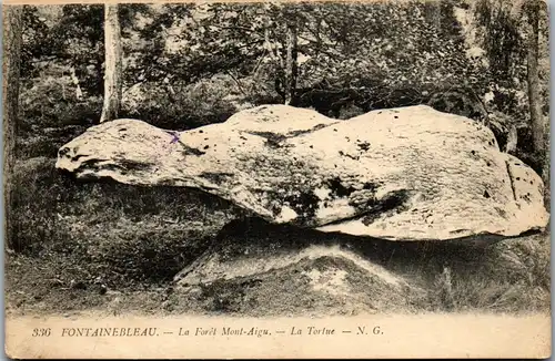 33042 - Frankreich - Fontainebleau , La Foret Mont Aigu , La Tortue - gelaufen 1919