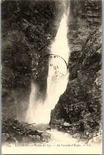 33049 - Frankreich - Luchon , Vallee du Lys , La Cascade d'Enfer - gelaufen 1909