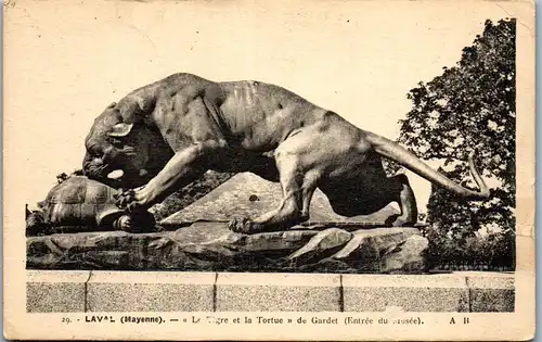 33056 - Frankreich - Laval , Mayenne , Le Tigre et la Tortue , de Gardet - gelaufen 1939