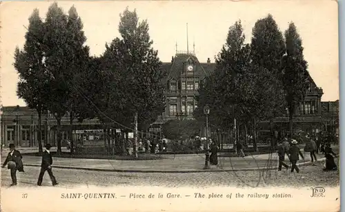 33260 - Frankreich - Saint Quentin , Place de la Gare - gelaufen 1919