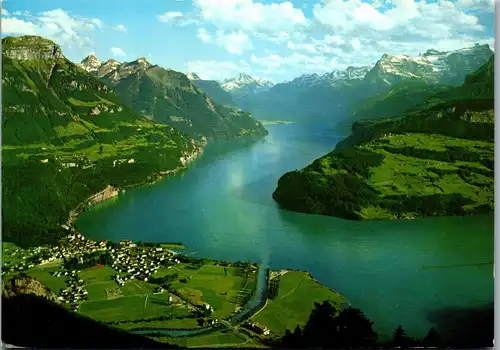33628 - Schweiz - Brunnen am Vierwaldstättersee mit Bristenstock , Gitschen und Urirotstock - gelaufen