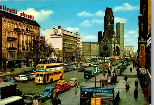 33758 - Deutschland - Berlin , Kurfürstendamm , Kaiser Wilhelm Gedächtniskirche , Bus , Auto - gelaufen 1974