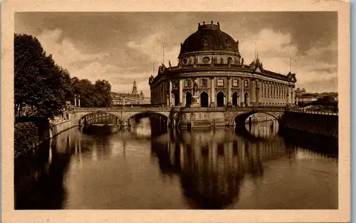 33987 - Deutschland - Berlin , Kaiser Friedrich Museum - nicht gelaufen