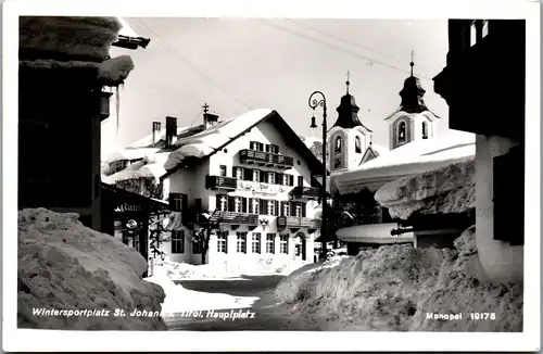 34254 - Tirol - St. Johann , Hauptplatz , Wintersport , Postamt - gelaufen 1956