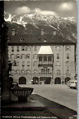 34349 - Tirol - Innsbruck , Herzog Friedrichsstraße mit Goldenem Dachl - gelaufen 1962