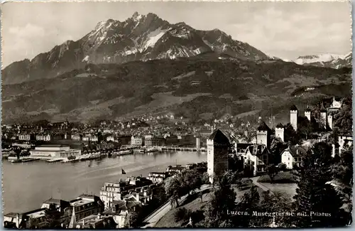 34780 - Schweiz - Luzern , Museggtürme mit Pilatus - gelaufen 1949
