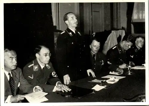 35390 - Zigarettenbilder - Männer und Ereignisse unserer Zeit , Serie II , Nr. 121 , Reichspressechef der NSDAP Dr. Dietrich , Hotel Kaiserhof