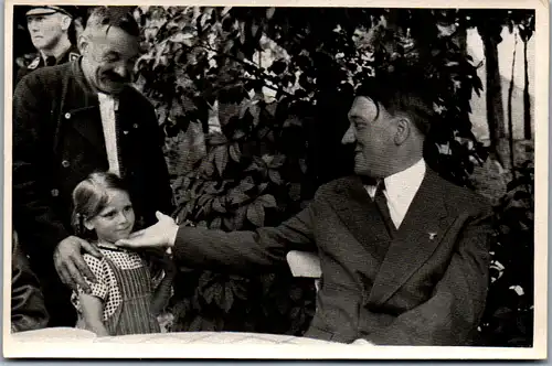 35475 - Sammelbilder - Sammelwerk Nr. 15 , Adolf Hitler , Gruppe 64 , Bild Nr.: 57 , Hier mien Führer ist mein Enkelkind