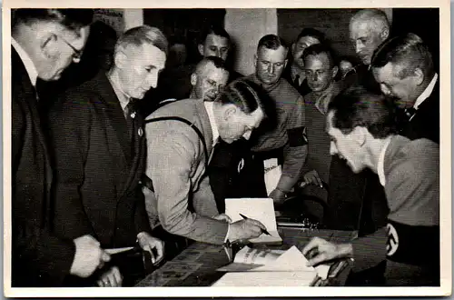 35481 - Sammelbilder - Sammelwerk Nr. 15 , Adolf Hitler , Gruppe 64 , Bild Nr.: 186 , Der Führer und Dr. Göbbels besuchen das Zimmer im Sterneckerbräu