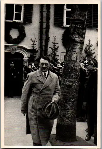 35495 - Sammelbilder - Sammelwerk Nr. 15 , Adolf Hitler , Gruppe 64 , Bild Nr.: 99 , Besuch im Schillerhaus in Weimar 1934