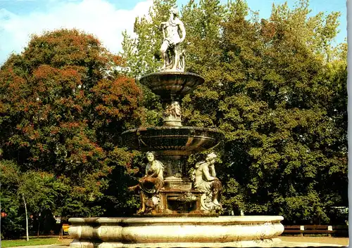37060 - Ungarn - Budapest , Engels ter , Danubius kut , Engelsplatz , Danubius Brunnen - nicht gelaufen