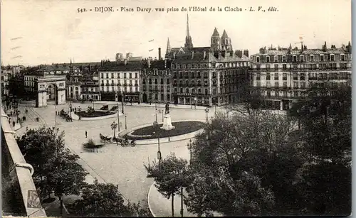 37602 - Frankreich - Dijon , Place Darcy vue prise de l'Hotel de la Cloche - gelaufen 1933
