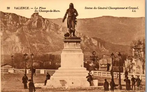 38478 - Frankreich - Valence , La Place du Champs de Mars , Statue du General Championnet et Crussol - nicht gelaufen