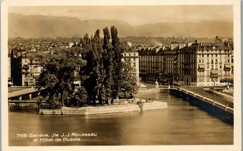 38571 - Schweiz - Geneve , Jle J. J. Rousseau et Hotel de Russie - nicht gelaufen