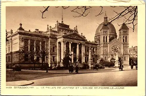 38586 - Frankreich - Strasbourg , Le Palais de Justice et l'Eglise St. Pierre le Jeune - nicht gelaufen