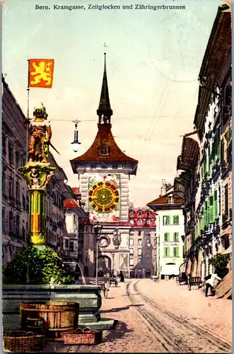 39544 - Schweiz - Bern , Kramgasse , Teitglockenturm und Zähringerbrunnen - gelaufen 1909