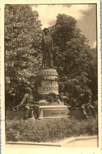 40126 - Oberösterreich - Steyr , Josef Werndl Denkmal , Arbeit ehrt - gelaufen 1942