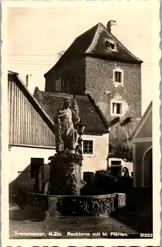 40226 - Niederösterreich - Traismauer , Reckturm mit heiligem Florian - gelaufen 1941