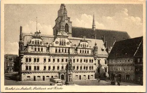 40471 - Deutschland - Herbst in Anhalt , Rathaus und Kirche - nicht gelaufen