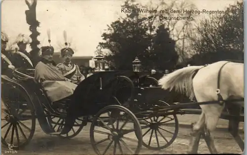 41080 - Persönlichkeiten - Kaiser Wilhelm mit dem Herzog Regenten v. Braunschweig , Kutsche , Pferdewagen