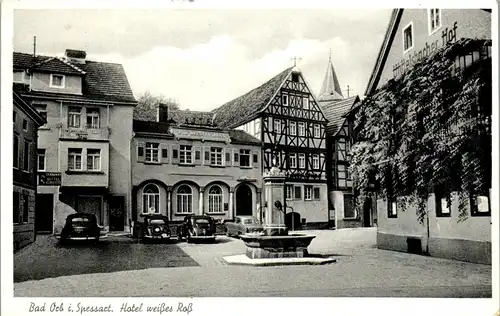41469 - Deutschland - Bad Orb i. Sperrart , Hotel weißes Roß , Auto , Brunnen - gelaufen