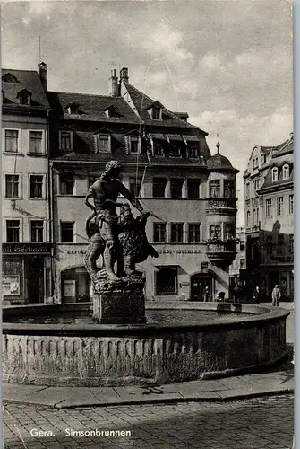 41757 - Deutschland - Gera , Simsonbrunnen auf dem Markt - gelaufen