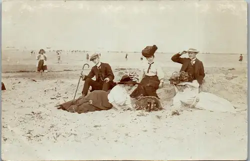 41806 - Aufnahme - Personen am Strand ca. 1910 - nicht gelaufen